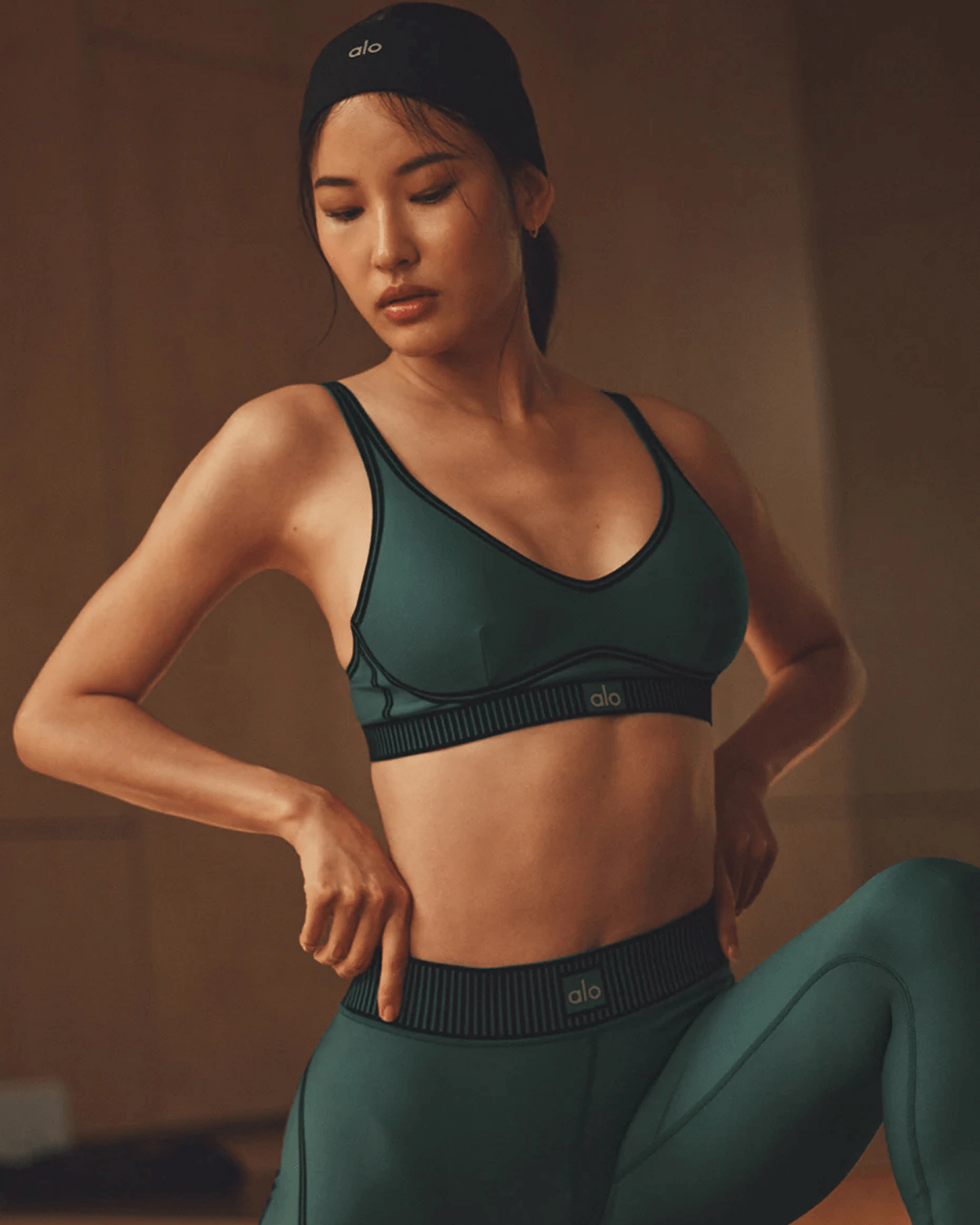 Top Alo Yoga Airlift Line Up