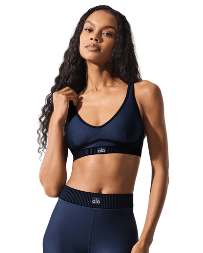 Top Alo Yoga Airlift Line Up